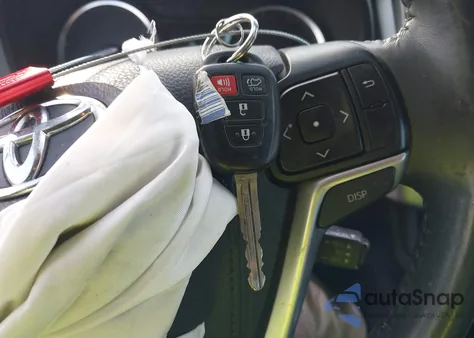 2016 Toyota Highlander Le Plus V6 z USA, uszkodzony, nr VIN 5TDZKRFH2GS180088